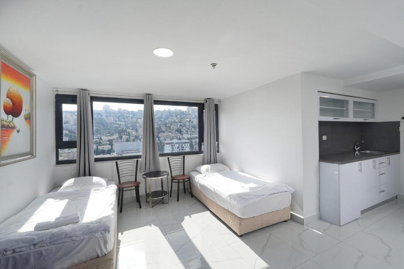 Tower - מגדל Hotel